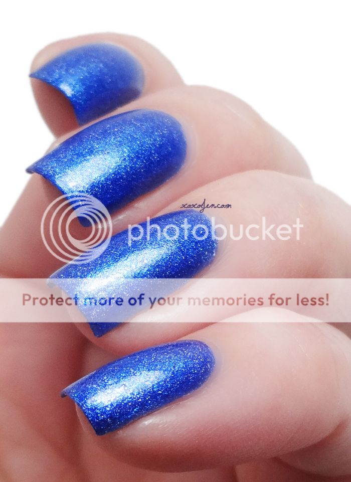 xoxoJen's swatch of Glam Polish The Polar Express xoxoJen's swatch of Glam Polish The Polar Express