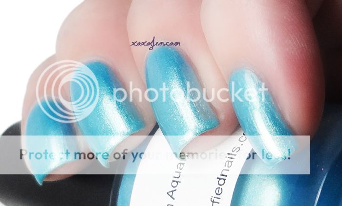 xoxoJen's swatch of Golden Aquamarine from Glitterfied Nails xoxoJen's swatch of Golden Aquamarine from Glitterfied Nails