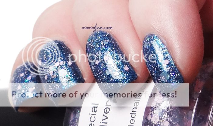 xoxoJen's swatch of Special Delivery from Glitterfied Nails xoxoJen's swatch of Special Delivery from Glitterfied Nails