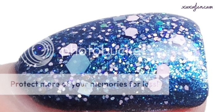 xoxoJen's swatch of Special Delivery from Glitterfied Nails xoxoJen's swatch of Special Delivery from Glitterfied Nails