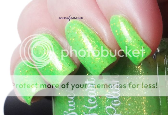 xoxoJen's swatch of Sweet Heart Polish Oh Look, A Firefly! xoxoJen's swatch of Sweet Heart Polish Oh Look, A Firefly!