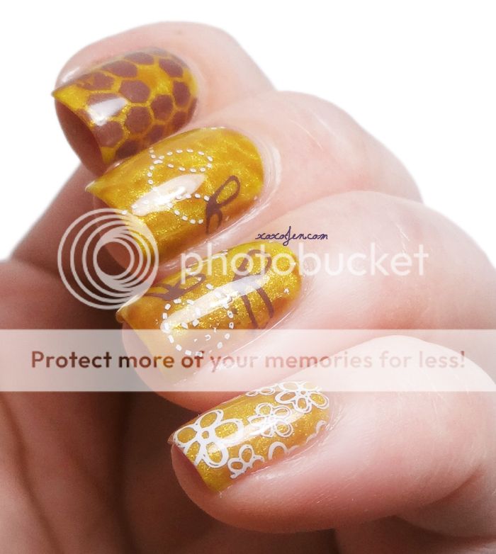 xoxoJen's nail art stamping with Vivid Lacquer plate vl002 and vl008 bees xoxoJen's nail art stamping with Vivid Lacquer plate vl002 and vl008 bees