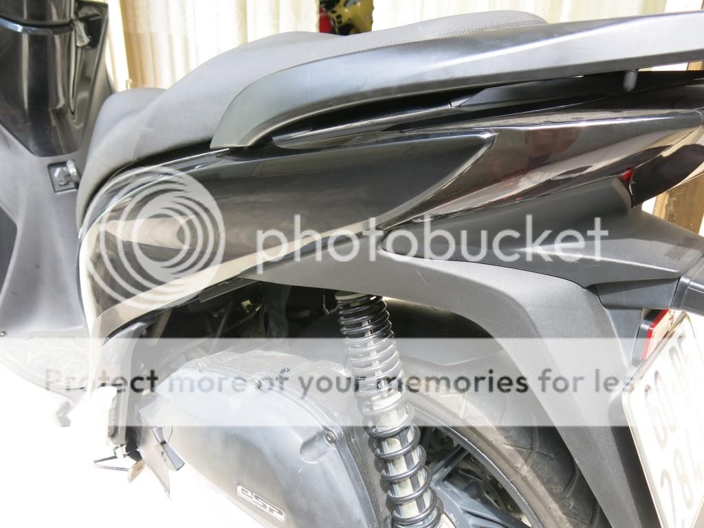 Bán SH 125cc 2013 Đen và Trắng sport 2012 Việt Nam còn mới - 4